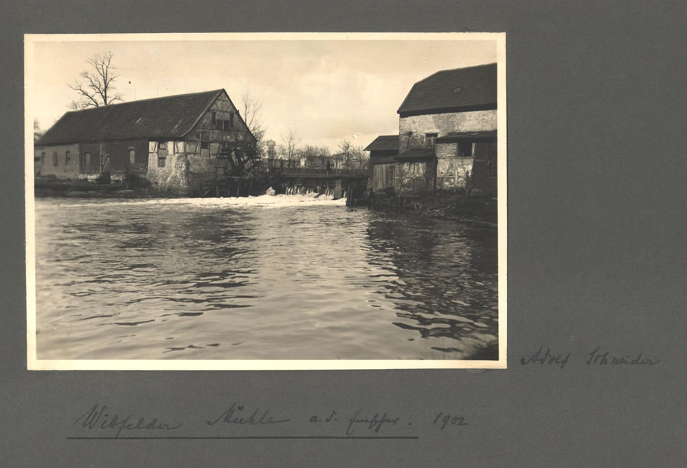 Wittfelder Mühle an der Emscher, 1902 (Quelle: Adolf Schneide / Stadtarchiv Duisburg)